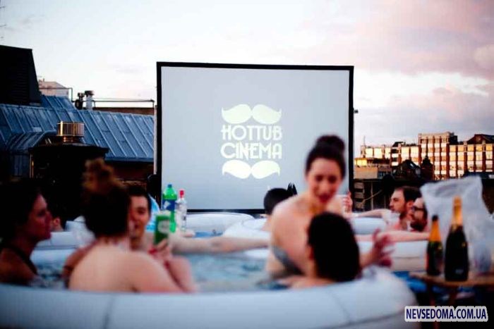 Hot Tub Cinema -      -  (20 )