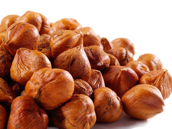 nuts01     