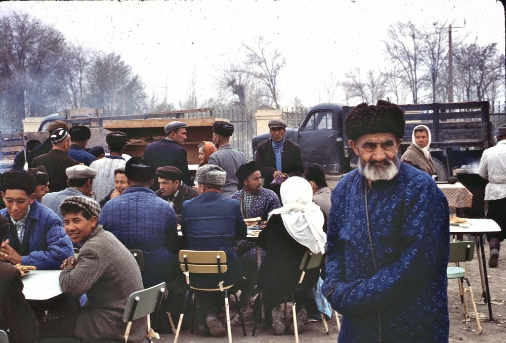Uzbekistan11    1966 