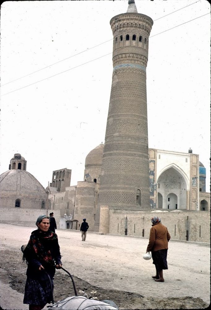 Uzbekistan13    1966 