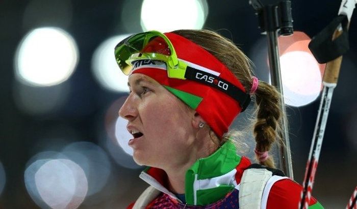 Биатлонистка Дарья Домрачева - трехкратная Олимпийская чемпионка! (14 фото)