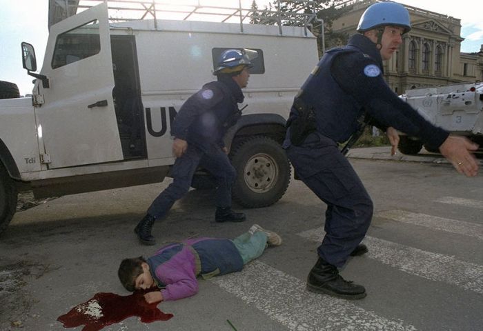   . 1992 - 1995  (15  + )