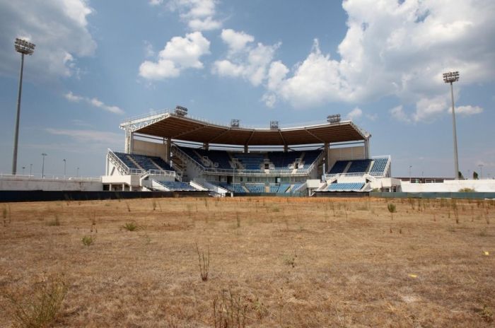 Заброшенные объекты, которые остались после Олимпиады 2004 года в Афинах (21 фото)