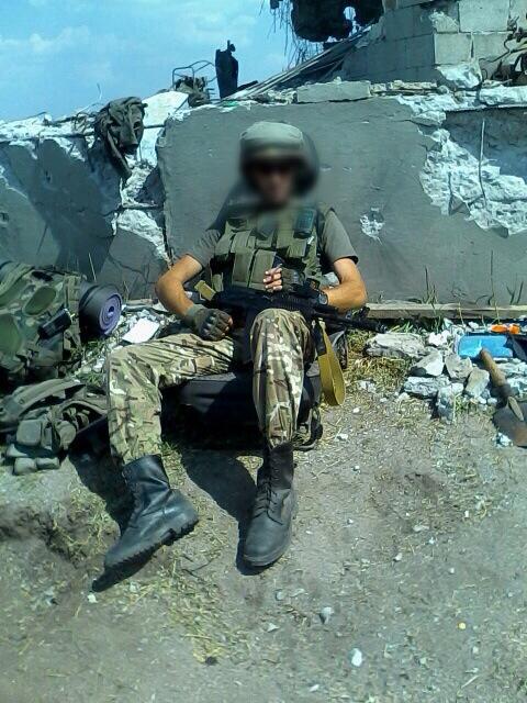 Украинские военные отбили у ополченцев Саур-Могилу (7 фото)