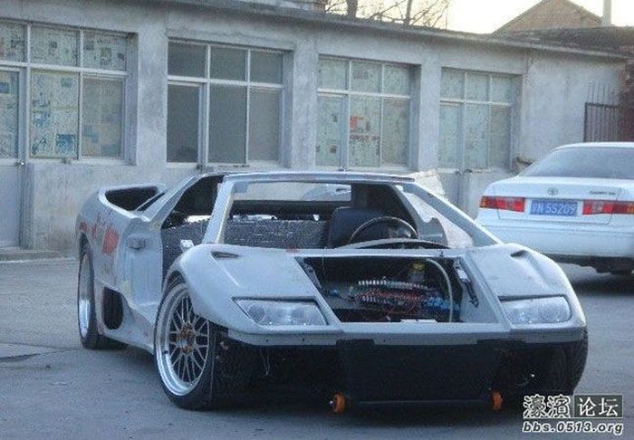 Lamborghini Diablo   (28 )