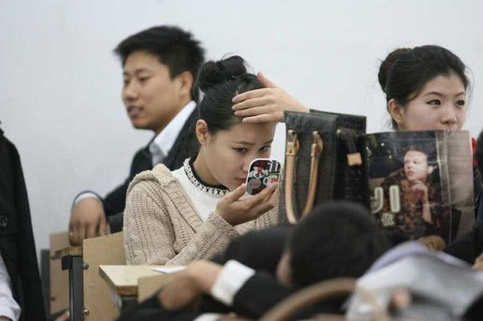Кастинг стюардесс в Китае (24 фото)