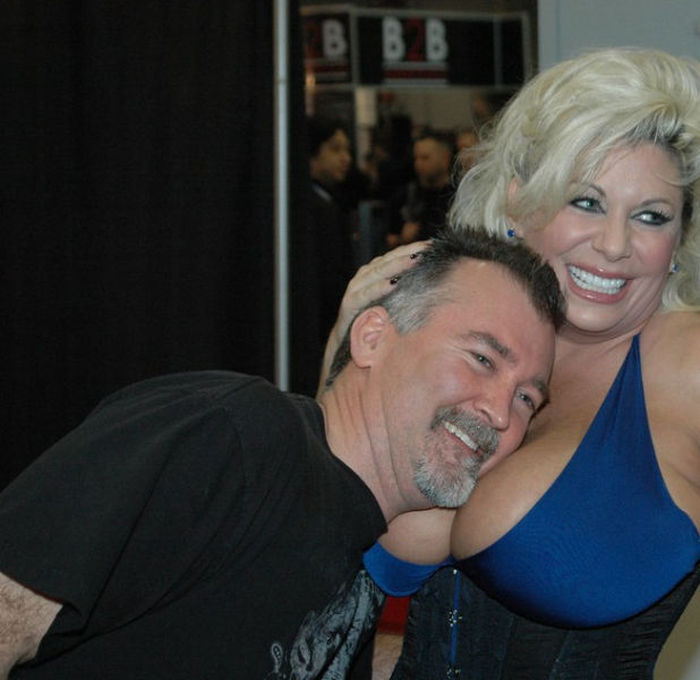      - Adult Entertainment Expo 2015 (65 )