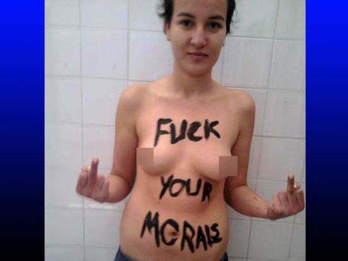   FEMEN     (4 )