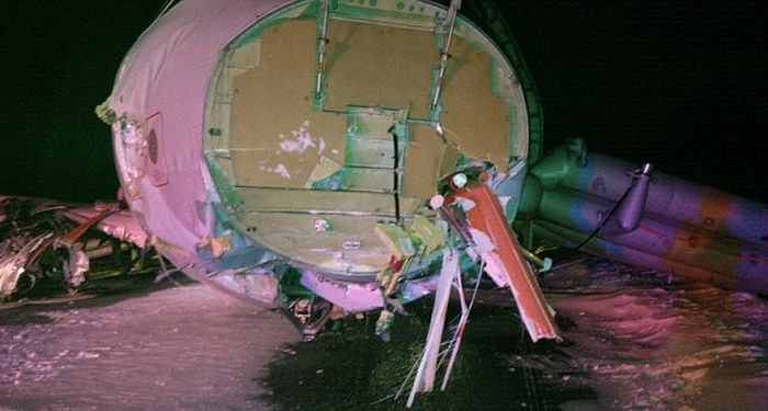 В канадском Галифаксе жесткую посадку совершил авиалайнер Airbus А320 (6 фото)
