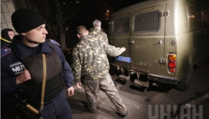 В Киеве застрелили бывшего депутата Верховной Рады от Партии регионов Олега Калашникова (9 фото)
