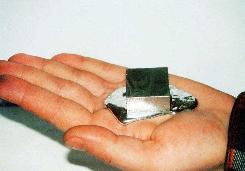 галлий, металл, плавится